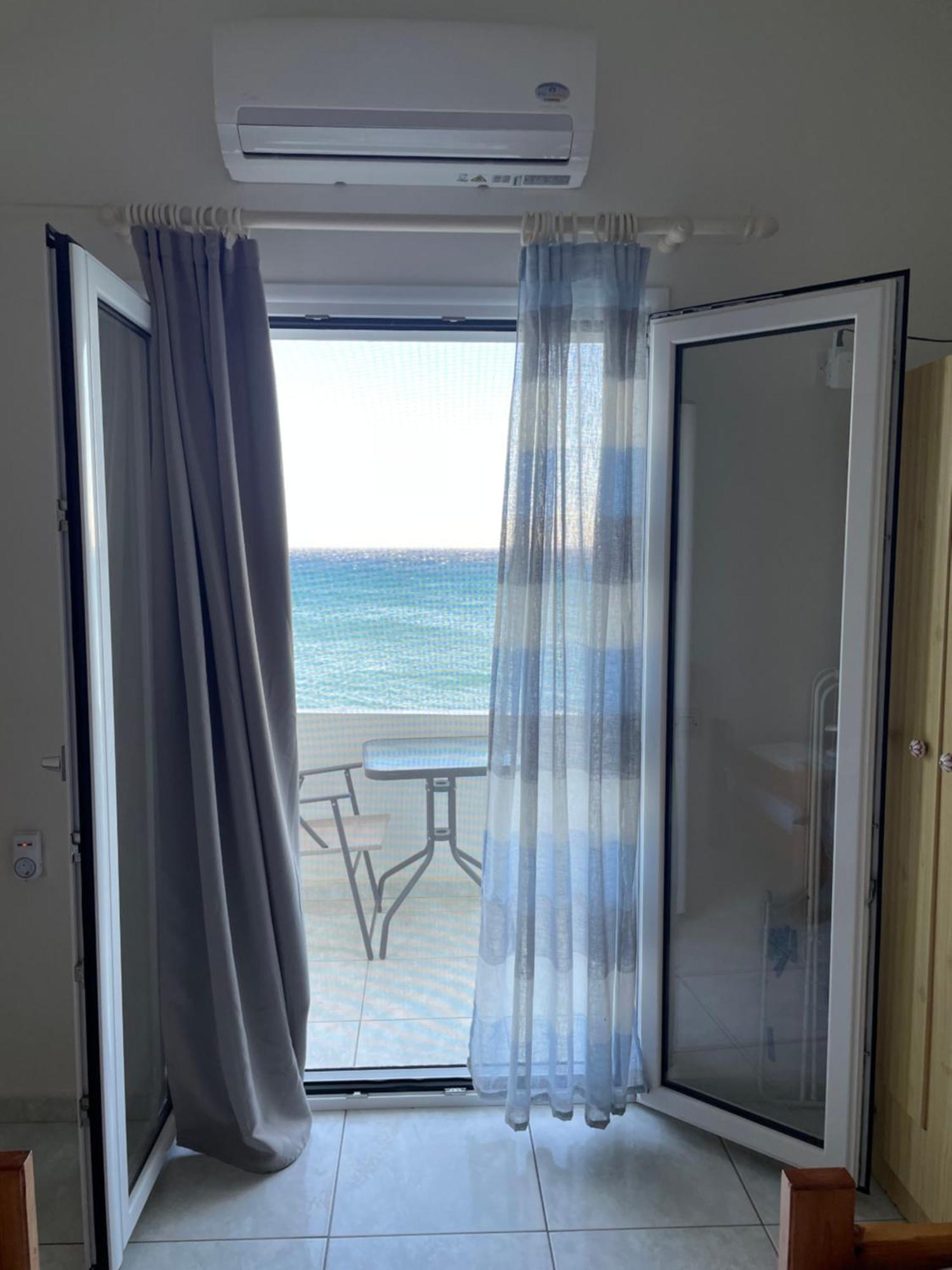 Apartamento Giant Woman Tsoútsouros Exterior foto